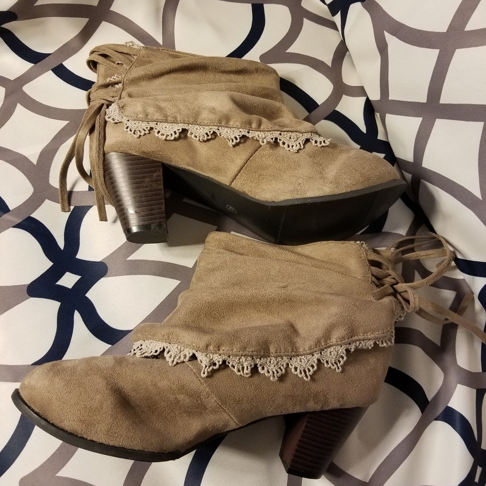 Slouchy suede like boots